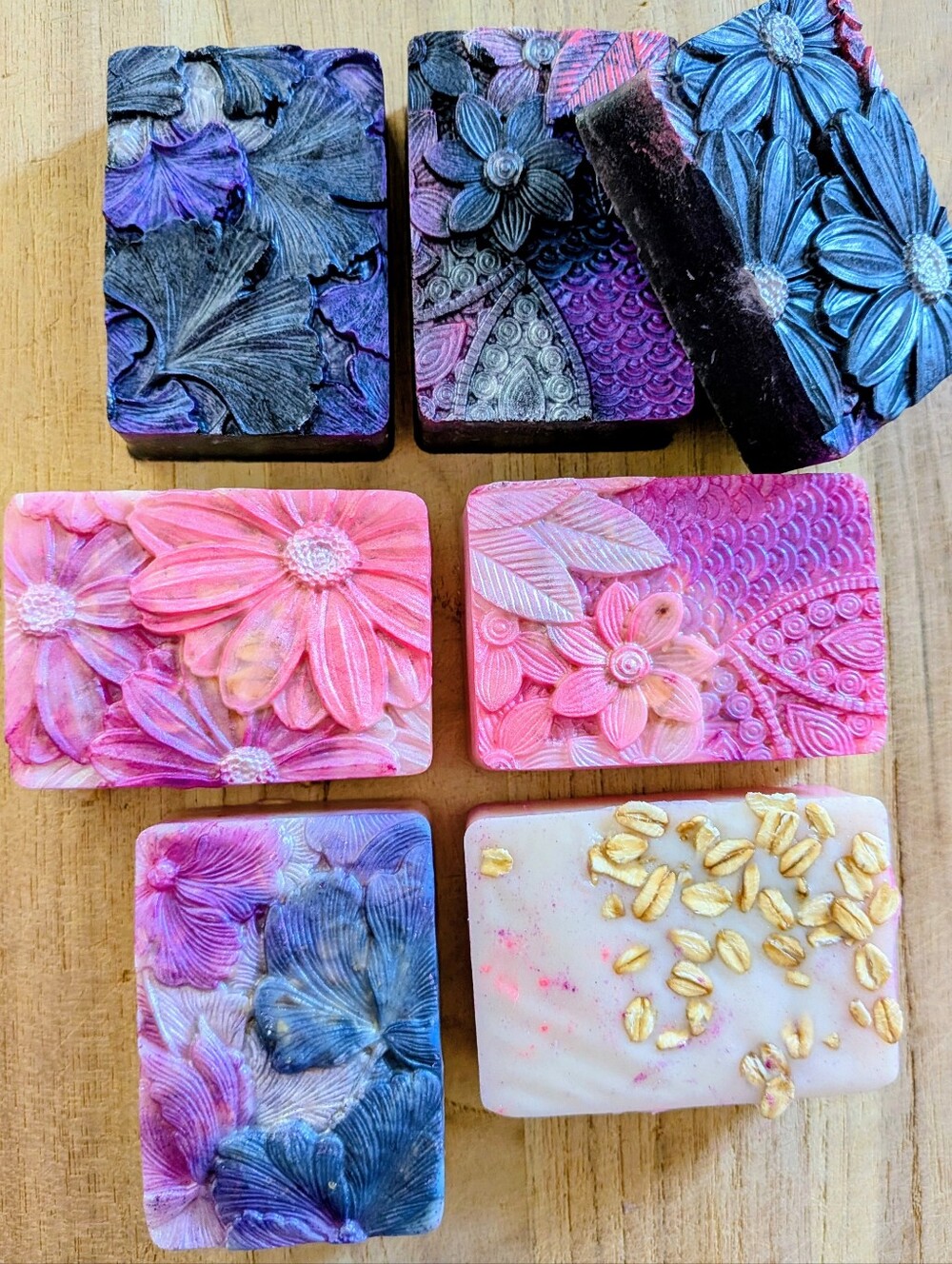 Handmade 🪷Goat Milk Soap / Bundle To Add Choice Of Scent! Hand Crafted